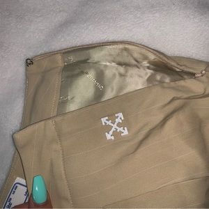 BRAND NEW OFF WHITE SHORTS TAGS ATTATCHED :)